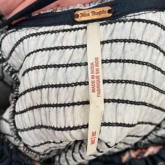 FREE PEOPLE Dare Me Tie Back Velvet Blouse Long Sleeve in Black Combo Size M - Picture 12 of 16